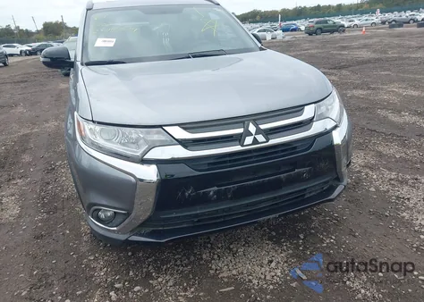2018 Mitsubishi Outlander Es/Le/Se/Sel z USA, uszkodzony, nr VIN JA4AZ3A32JZ022187